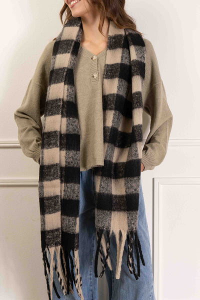 Checkered Fringe Knit Scarf