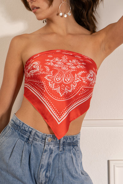 paisley print scarf. red color.