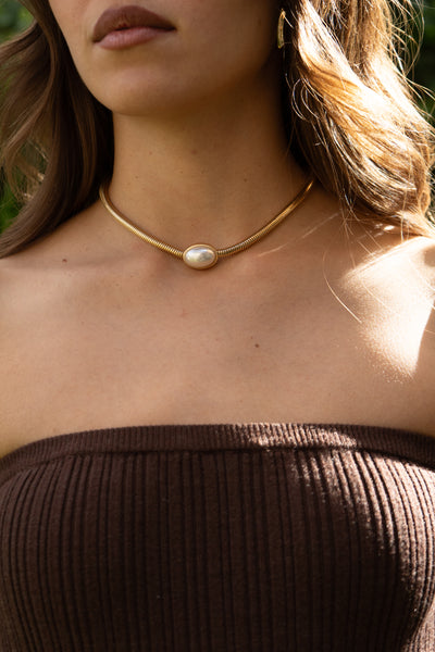 Oval Pendant Snake Chain Necklace