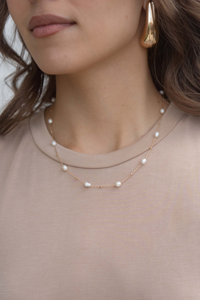 Pearly Beaded Necklace